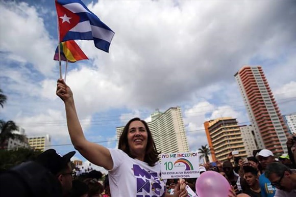 küba'da lgbti onur yürüyüşü